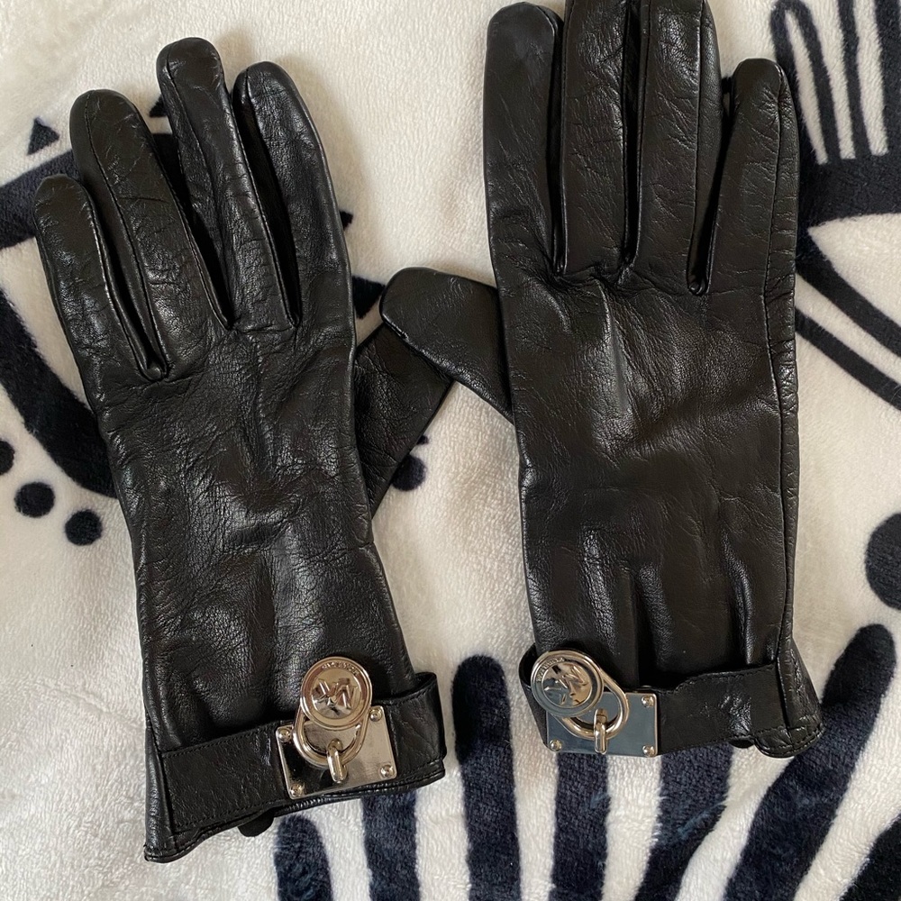 Michael by Michael Kors Leather Gloves Small Black